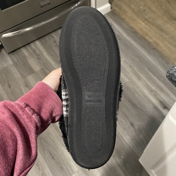 So Womens plaid slippers new size 7/8 - Picture 3 of 6